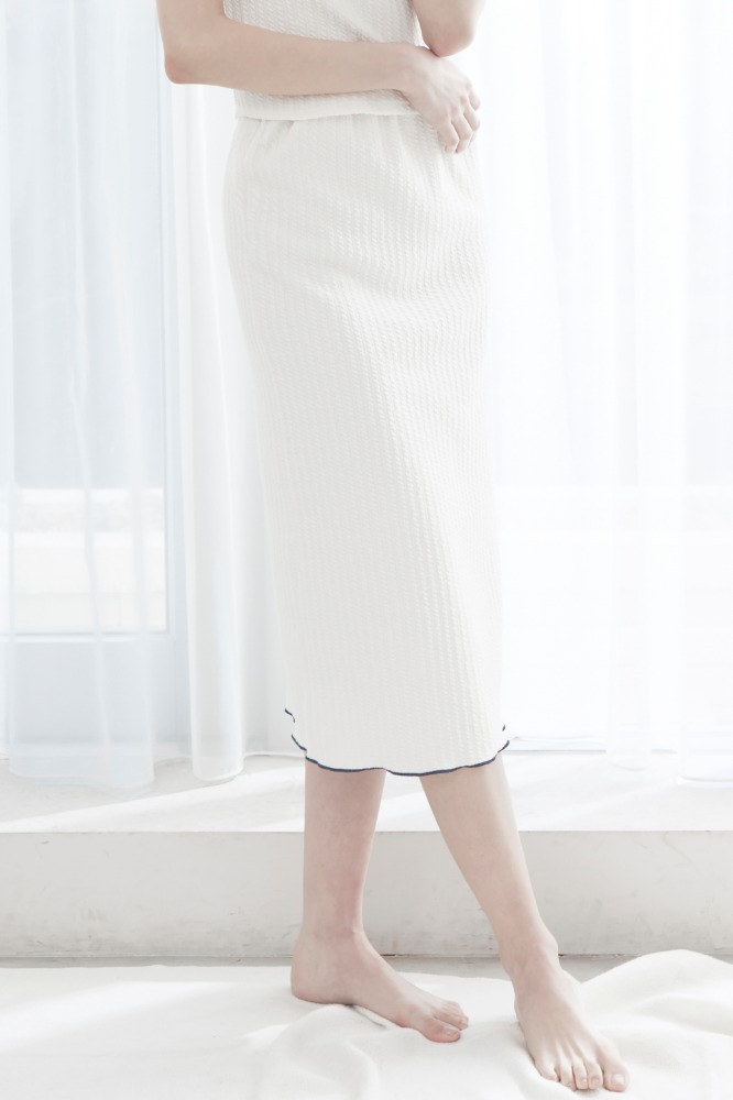 [이난정, 하다빈 착용] Point Stitch Stretch Skirt #floral white